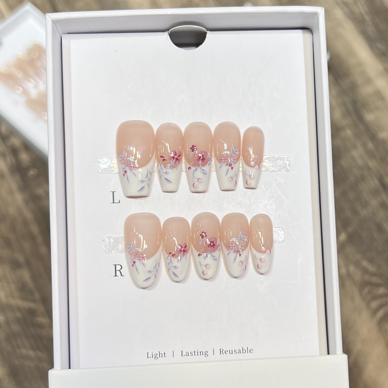 Daireisen Handmade Wearable Butterfly French Nail Tips - Pure Desire Summer Manicure
Daireisen Handmade Wearable Butterfly French Nail Tips - Pure Desire Summer Manicure