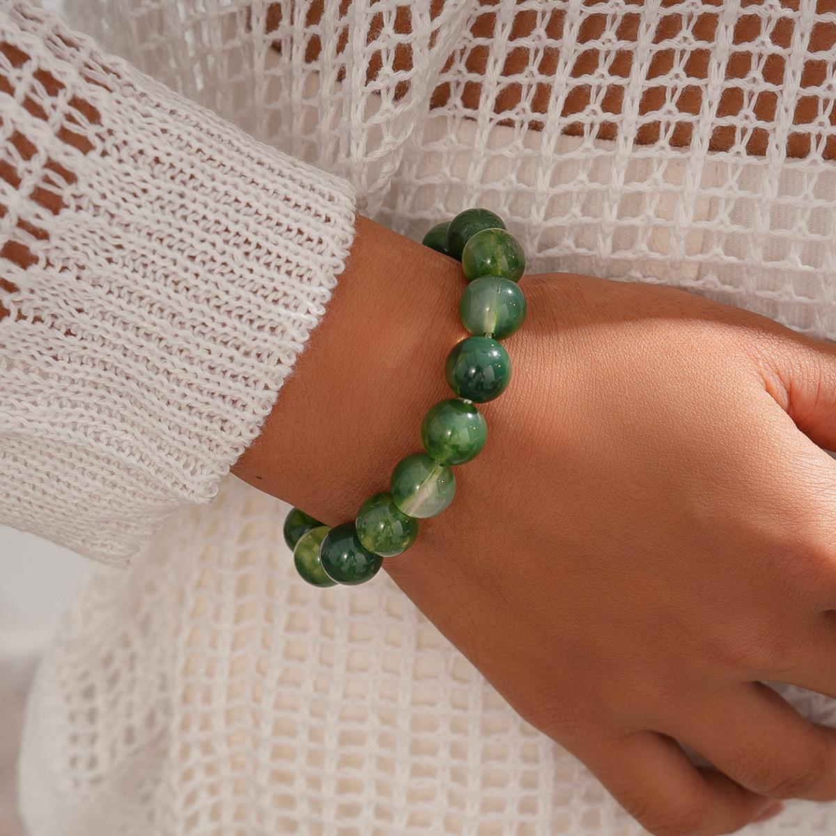 Ethnic style acrylic smudge geometric beaded sweater chain retro simple necklace
Ethnic style acrylic smudge geometric beaded sweater chain retro simple necklace