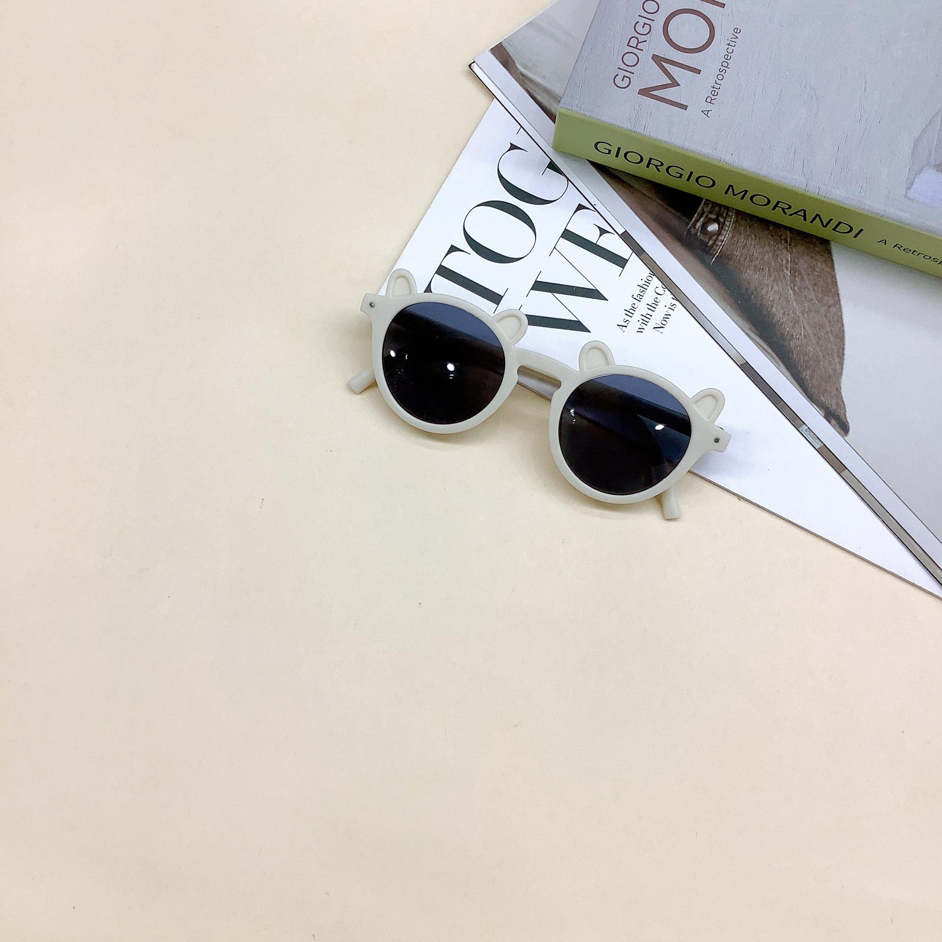 Модные детские солнцезащитные очки, персонализированные, милые, весенние, для мальчиков и девочек, солнцезащитные очки, солнцезащитные очки молочный белый
Модные детские солнцезащитные очки, персонализированные, милые, весенние, для мальчиков и девочек, солнцезащитные очки, солнцезащитные очки молочный белый