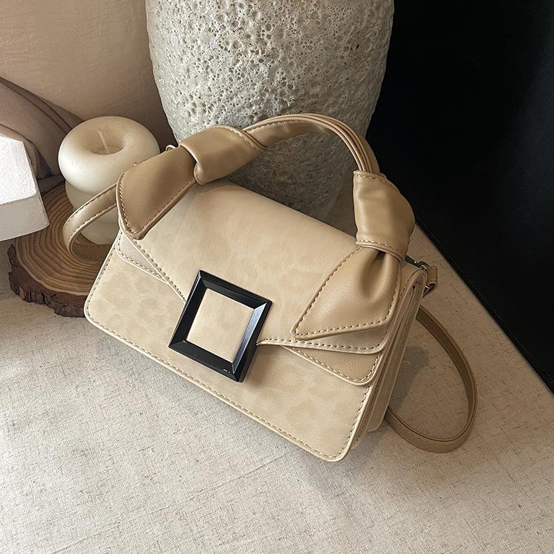 Retro bag women s summer new fashion leopard print small square bag high sense versatile shoulder messenger bag хаки
Retro bag women s summer new fashion leopard print small square bag high sense versatile shoulder messenger bag хаки