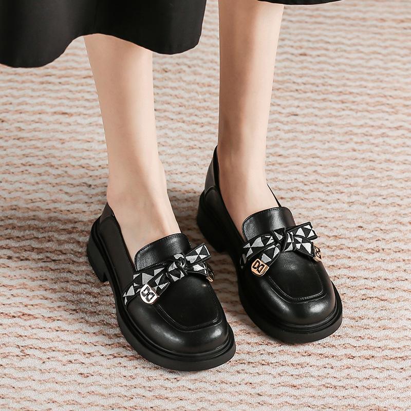 Yuexinwang leather flat for Huizhou women s shoes Su Yinyin same loafers black soft sole versatile round head small leather shoes 34 абрикосовый
Yuexinwang leather flat for Huizhou women s shoes Su Yinyin same loafers black soft sole versatile round head small leather shoes 34 абрикосовый