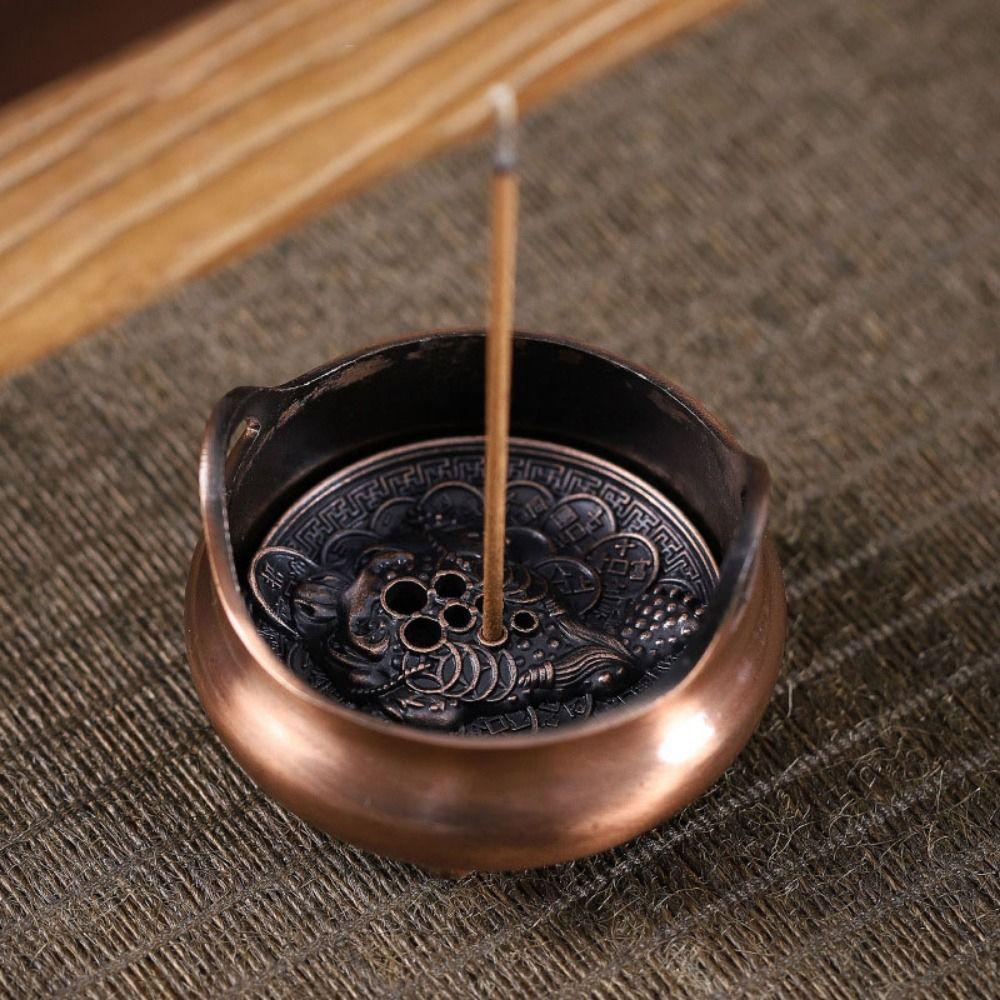Small Three-legged Incense Holder Antique Mini Incense Seat Golden Toad Incense Seat Tea Table бронзовий
Small Three-legged Incense Holder Antique Mini Incense Seat Golden Toad Incense Seat Tea Table бронзовий