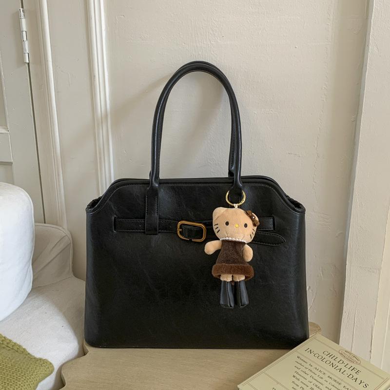 Retro fashion portable shell women s bag autumn new exquisite shoulder bag simple underarm bag Without pendant чорний
Retro fashion portable shell women s bag autumn new exquisite shoulder bag simple underarm bag Without pendant чорний