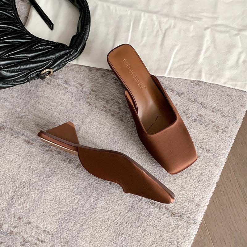 Bath Mood~ French Square Head Light Mouth Satin Triangle and Muller Sandals Women s Summer New 34
Bath Mood~ French Square Head Light Mouth Satin Triangle and Muller Sandals Women s Summer New 34