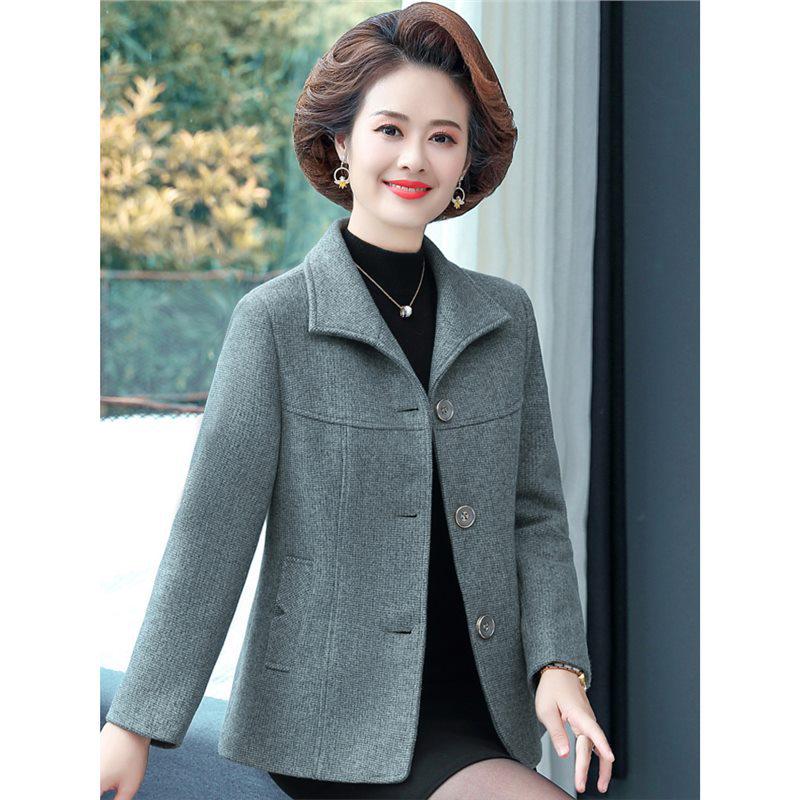 Spring Outerwear for Middle-Aged and Elderly Women: Fashionable Short Suit, Ideal for 50-Year-Olds, Perfect for Spring and Autumn. 4XL, 131-145 jin
Spring Outerwear for Middle-Aged and Elderly Women: Fashionable Short Suit, Ideal for 50-Year-Olds, Perfect for Spring and Autumn. 4XL, 131-145 jin