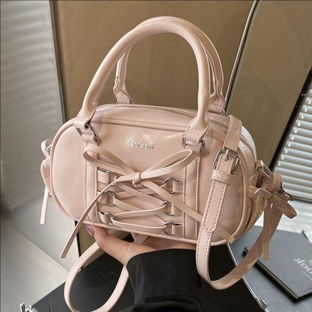 Niche Simple Hand Carry Pillow Bag Female Foreign Style Bow Shoulder Crossbody Bowling Bag чорний
Niche Simple Hand Carry Pillow Bag Female Foreign Style Bow Shoulder Crossbody Bowling Bag чорний