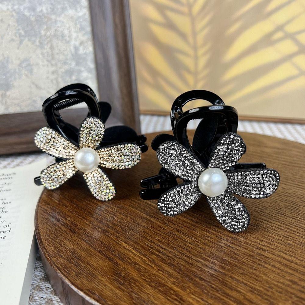 Zircon Rhinestone Hair Clip Small Hair Clip Pearl Hair Claw Cute Flower Hairpin Streetwear style 6
Zircon Rhinestone Hair Clip Small Hair Clip Pearl Hair Claw Cute Flower Hairpin Streetwear style 6