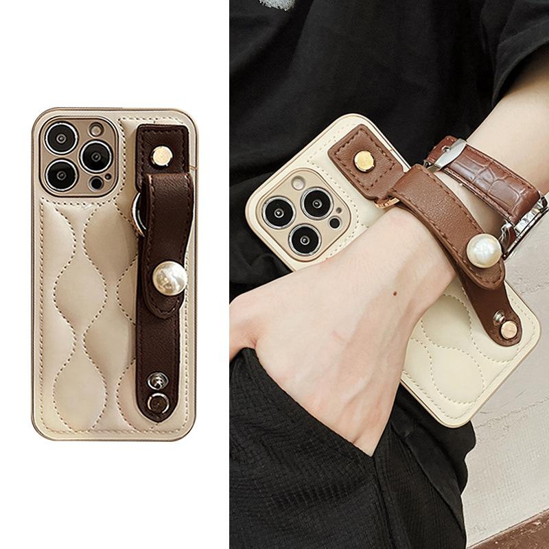 The Leather Texture Wristband Is Suitable for Apple 14promax Phone Cases, Anti-drop IPhone13/12 Simple 11 Protective Cases iPhone 16 Pro max 6.9 inch
The Leather Texture Wristband Is Suitable for Apple 14promax Phone Cases, Anti-drop IPhone13/12 Simple 11 Protective Cases iPhone 16 Pro max 6.9 inch