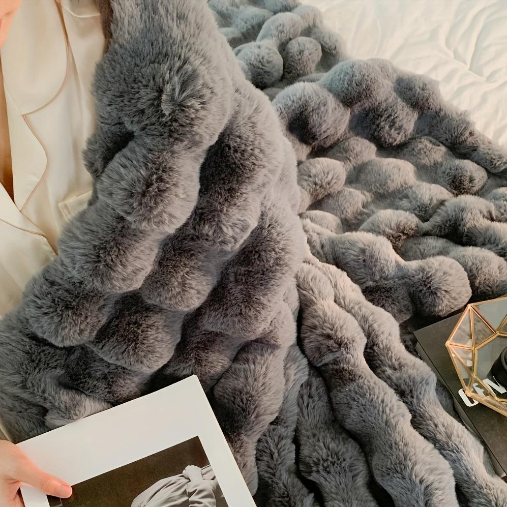 All-Season Plush Blanket - Double-Layer Luxury, Machine Washable. Perfect Soft Throw for Bed & Couch. Ideal Gift. Shop Now! 130 x 160cm світло-сірого кольору
All-Season Plush Blanket - Double-Layer Luxury, Machine Washable. Perfect Soft Throw for Bed & Couch. Ideal Gift. Shop Now! 130 x 160cm світло-сірого кольору