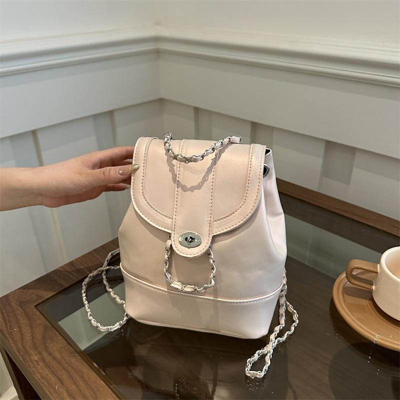 2025 spring and summer mini small fragrant wind chain backpack female blogger student bucket shoulder bag рожевий
2025 spring and summer mini small fragrant wind chain backpack female blogger student bucket shoulder bag рожевий