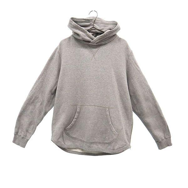 Name. Long sleeve Retrofit Sweatshirts 1 gray pullover sweatshirt Women Used
Name. Long sleeve Retrofit Sweatshirts 1 gray pullover sweatshirt Women Used