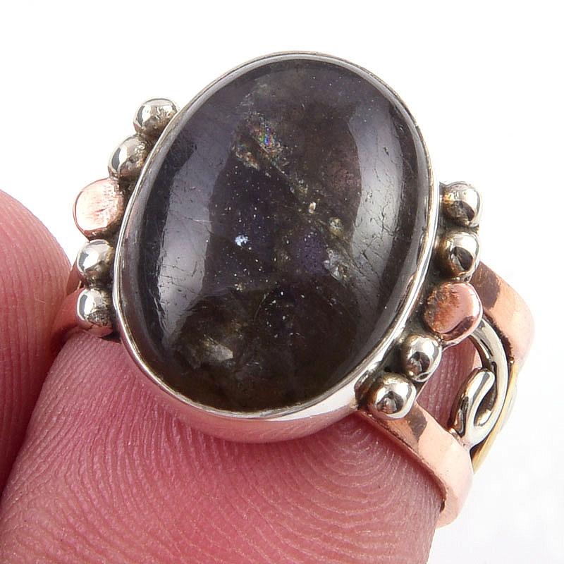 Natural Labradorite Gemstone Handmade 925 Sterling Silver Two Tone Ring S.6 Q1O14
Natural Labradorite Gemstone Handmade 925 Sterling Silver Two Tone Ring S.6 Q1O14
