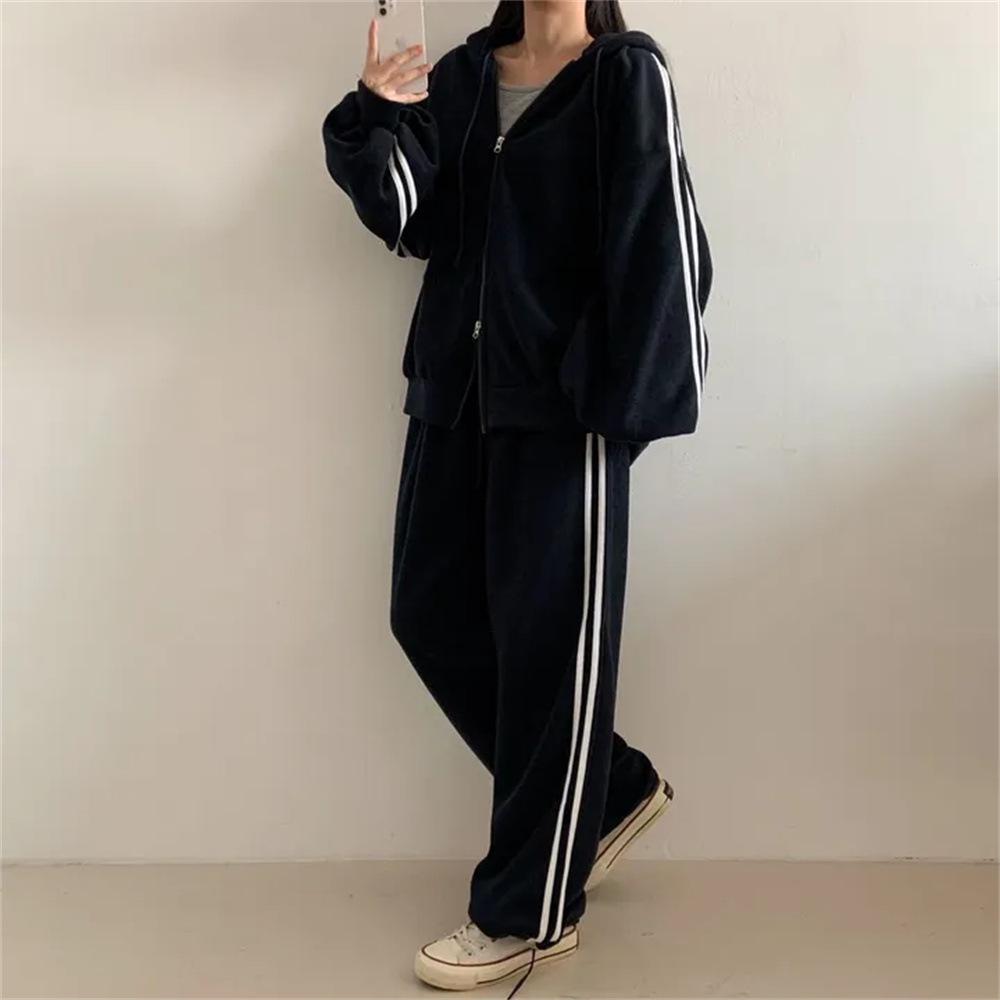 Grey Korean-Style Casual Two-Piece Cotton Blend Sweatshirt Set for Women - Spring/Autumn Fashion Patchwork Design L
Grey Korean-Style Casual Two-Piece Cotton Blend Sweatshirt Set for Women - Spring/Autumn Fashion Patchwork Design L
