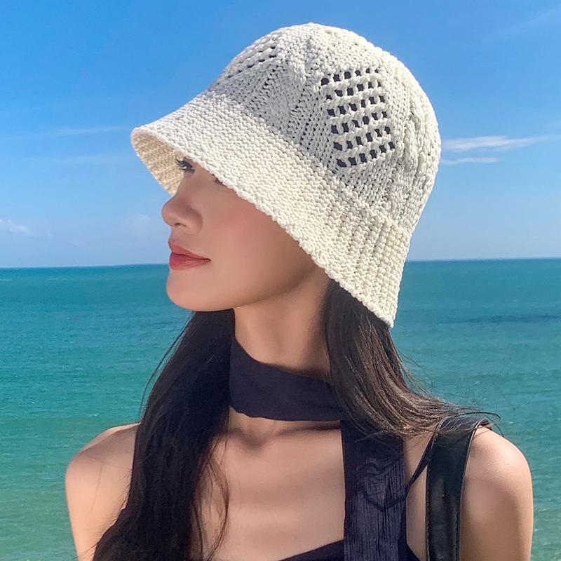 Hollow Knit Thin Straw Hat for Women, Summer Travel UV Protection Sun Hat, Face Slimming, Stylish and Versatile Sun Hat 56-59CM
Hollow Knit Thin Straw Hat for Women, Summer Travel UV Protection Sun Hat, Face Slimming, Stylish and Versatile Sun Hat 56-59CM