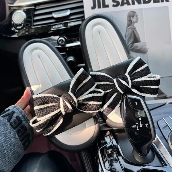 Модная пляжная обувь резиновые шлепанцы роскошные слайды слиперы женские с бантом-бабочкой сабо дизайнерские на плоской подошве лето 2025 модный бант-бабочка 35
Модная пляжная обувь резиновые шлепанцы роскошные слайды слиперы женские с бантом-бабочкой сабо дизайнерские на плоской подошве лето 2025 модный бант-бабочка 35