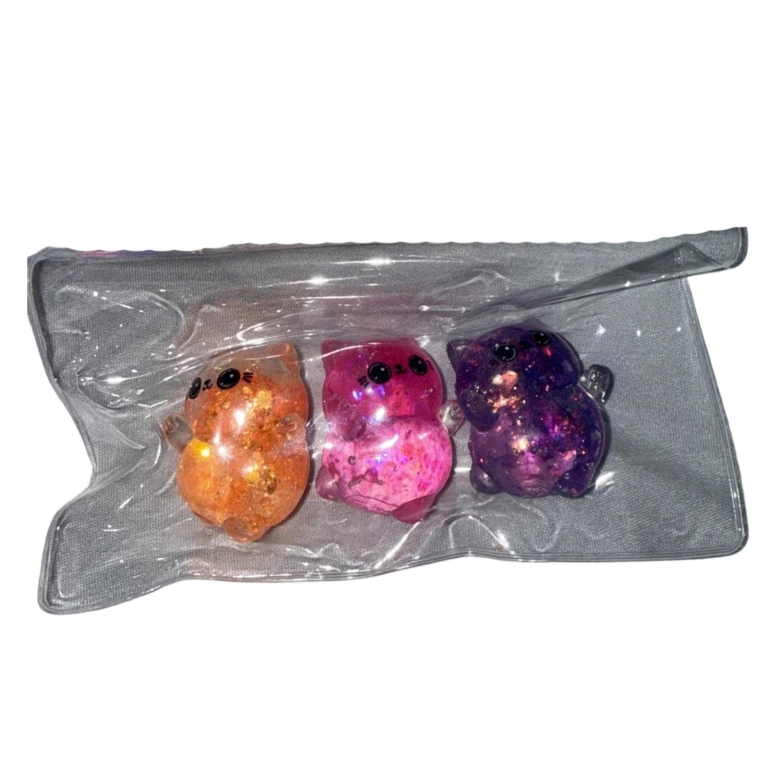 Cute Little Toy Stress-relieving Toy, Stress Relief Device, Venting Ball (random Color) One Size
Cute Little Toy Stress-relieving Toy, Stress Relief Device, Venting Ball (random Color) One Size