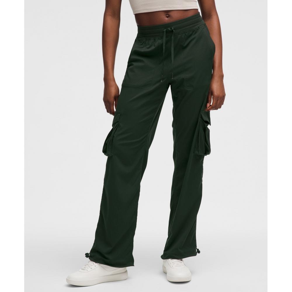 Lululemon Dance Studio Relaxed Fit Mid Rise Cargo Pant Rainforest Green XXXS/32
Lululemon Dance Studio Relaxed Fit Mid Rise Cargo Pant Rainforest Green XXXS/32