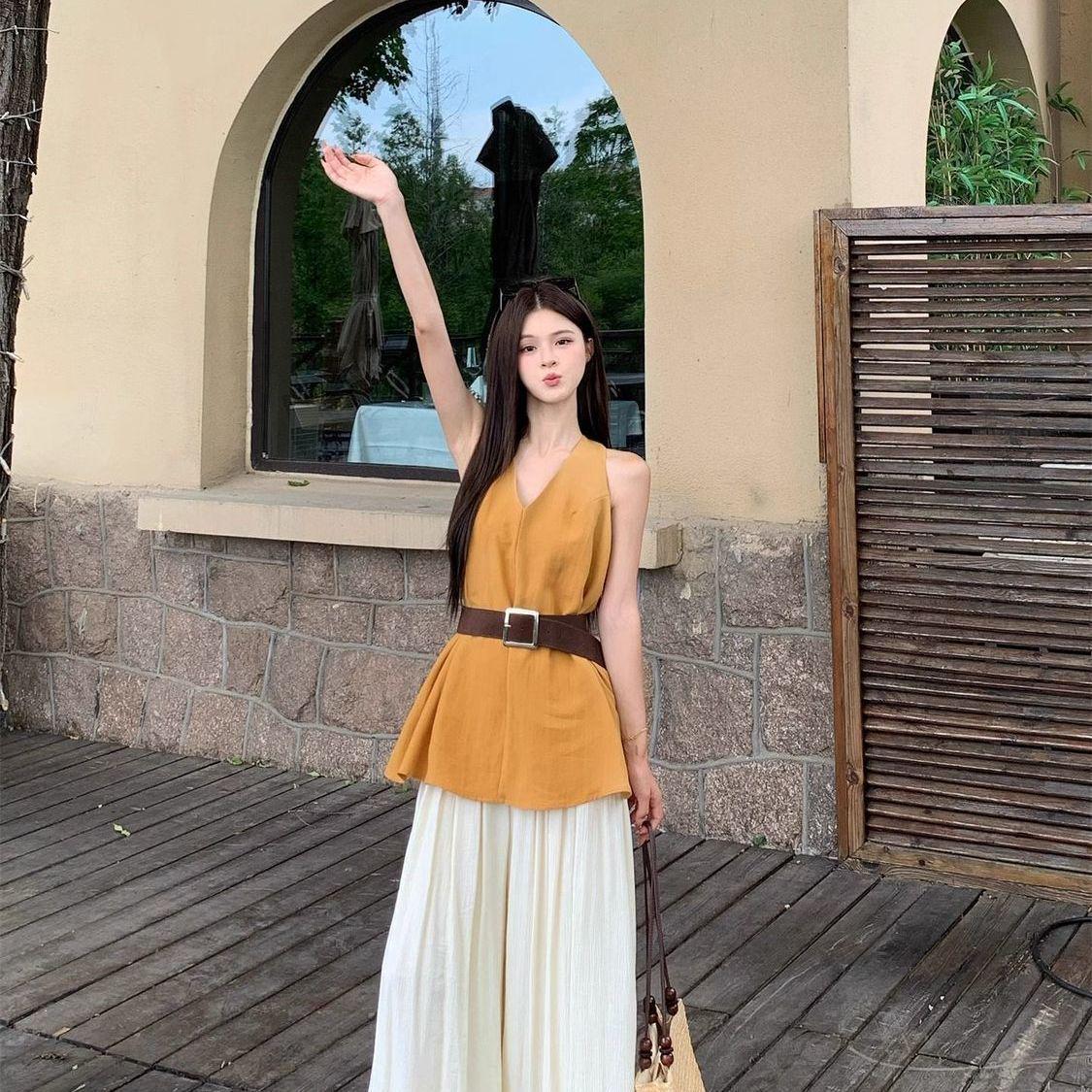 Women s Slim-Fit Sleeveless French Vest Top and High-Waisted Slimming Casual Pants Set S recommended for 40-50 kg
Women s Slim-Fit Sleeveless French Vest Top and High-Waisted Slimming Casual Pants Set S recommended for 40-50 kg