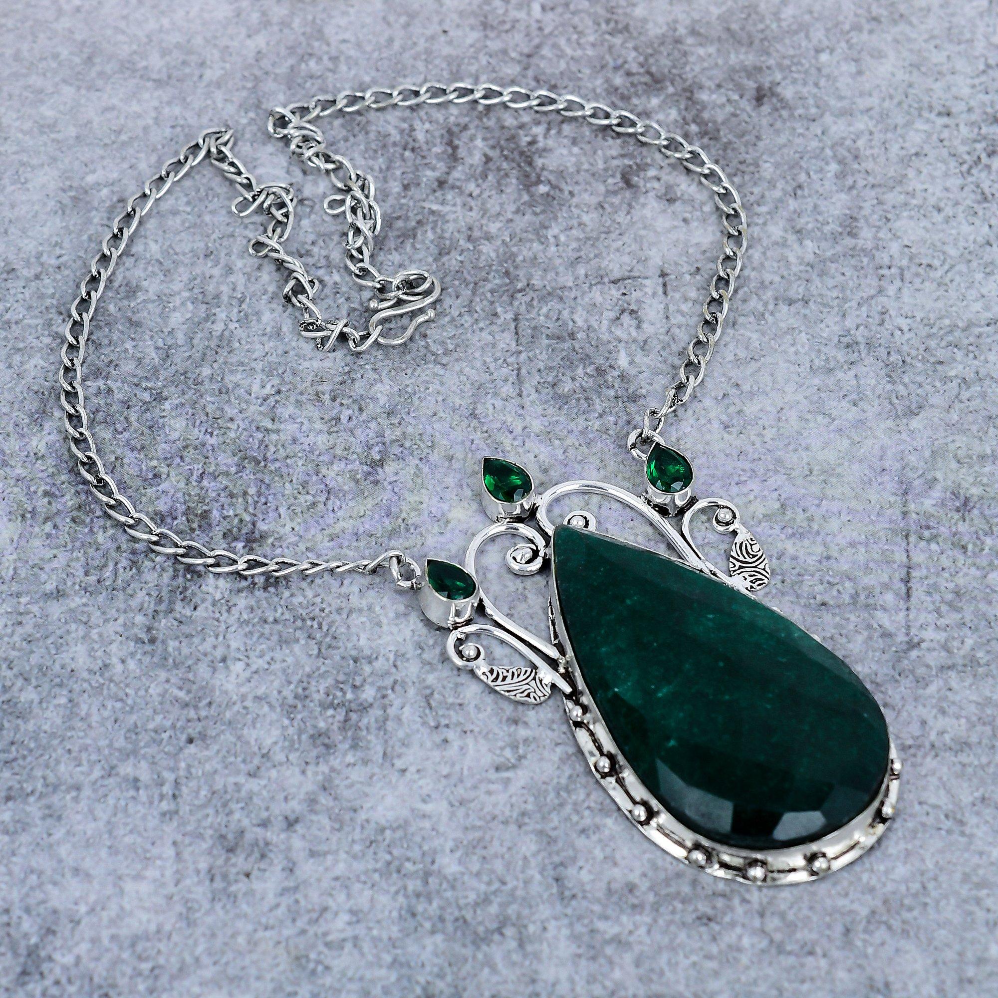 Green Jade, Diopside Gemstone 925 Sterling Silver Jewelry Necklace 18 M-2764
Green Jade, Diopside Gemstone 925 Sterling Silver Jewelry Necklace 18 M-2764
