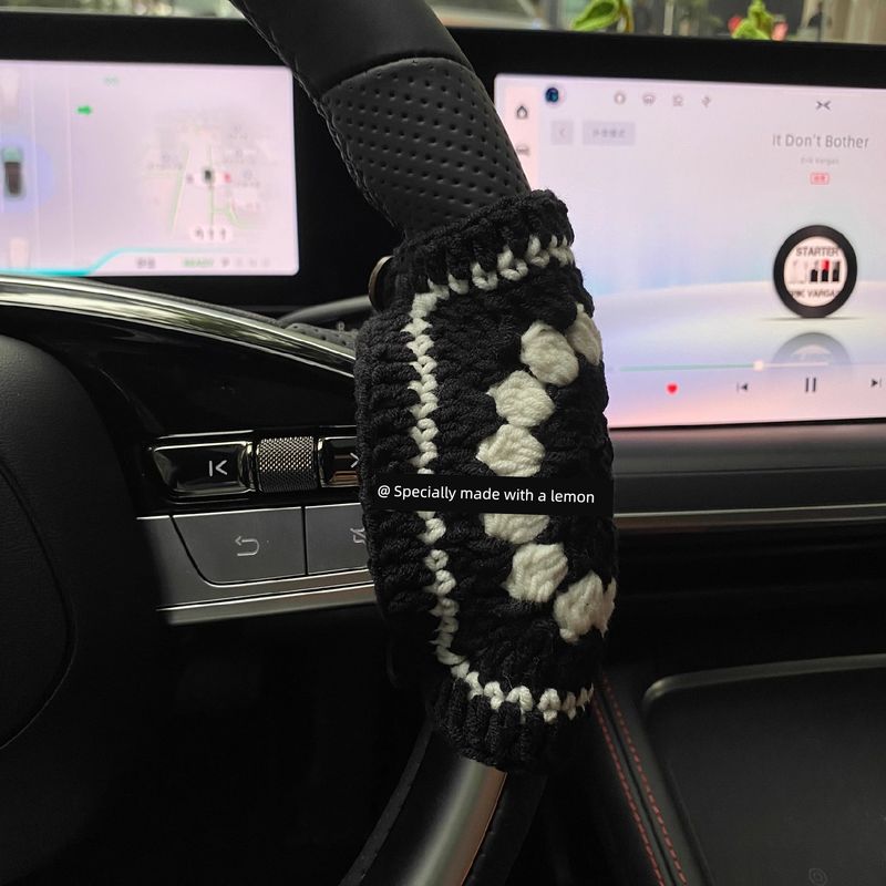 Finished Product | Hand-Woven Car Steering Wheel Cover Knitting Blocking Wear-Resistant Hand Sweat-Absorbing Protective Cover 13cm Classic Black and White 1 Pair (2 Pieces in Total)
Finished Product | Hand-Woven Car Steering Wheel Cover Knitting Blocking Wear-Resistant Hand Sweat-Absorbing Protective Cover 13cm Classic Black and White 1 Pair (2 Pieces in Total)