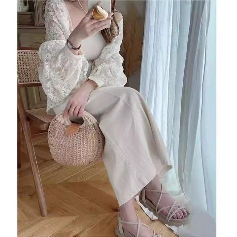 Flat Mouth Non-Stuffy Elastic Sunken Stripe Camisole Beige L
Flat Mouth Non-Stuffy Elastic Sunken Stripe Camisole Beige L