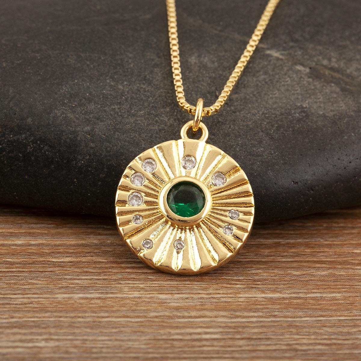 Nidin New Retro Round Shape Green/White Zircon Charm Pendant Necklace For Female Male Dancing Party Vintage Jewelry Fine Gifts
Nidin New Retro Round Shape Green/White Zircon Charm Pendant Necklace For Female Male Dancing Party Vintage Jewelry Fine Gifts