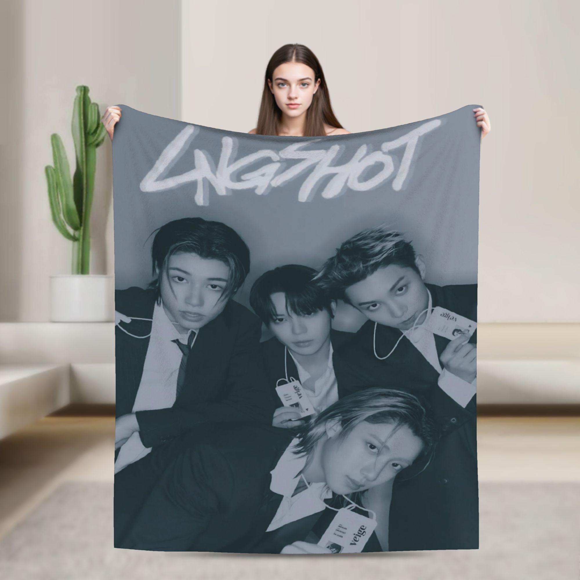Kpop Group Lngshot Printed Fashion Blanket For Men Women Ultra Soft Throw Fashion Blankets for Bed es Multi-size 100x150cm
Kpop Group Lngshot Printed Fashion Blanket For Men Women Ultra Soft Throw Fashion Blankets for Bed es Multi-size 100x150cm
