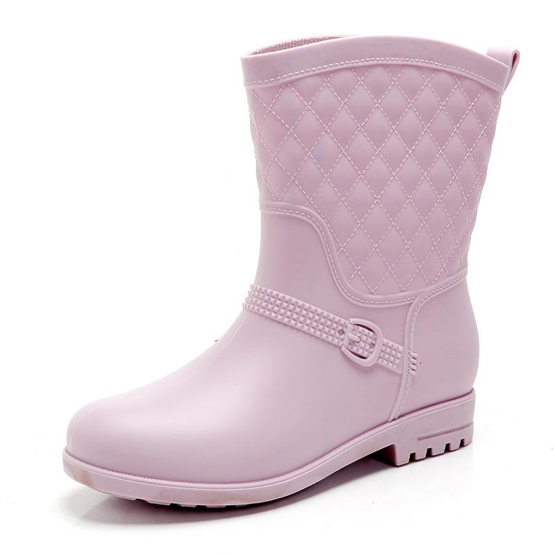 Student rain shoes female adult medium tube rain boots fashion water boots can be piled warm waterproof glue shoes non-slip water shoe cover shoes 40 розовый
Student rain shoes female adult medium tube rain boots fashion water boots can be piled warm waterproof glue shoes non-slip water shoe cover shoes 40 розовый
