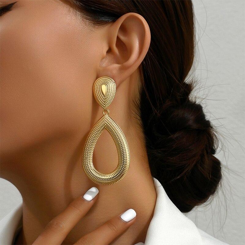 Geometric Gold Color Earrings Fancy Drop Simple New Design Large Punk Zircon Trendy Fashion Accessories Giifts Party For Women
Geometric Gold Color Earrings Fancy Drop Simple New Design Large Punk Zircon Trendy Fashion Accessories Giifts Party For Women