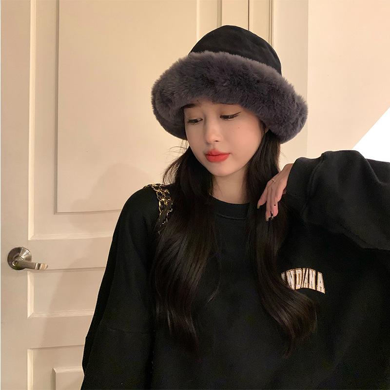 Winter thermal hat children imitation rabbit hair fluffy cold basin hat snow hat fashion bucket hat men M(56-58cm) чорний
Winter thermal hat children imitation rabbit hair fluffy cold basin hat snow hat fashion bucket hat men M(56-58cm) чорний