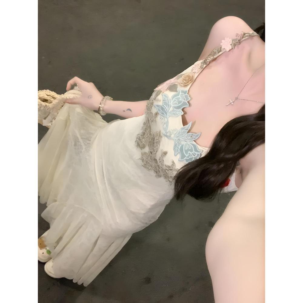 Flower embroidery camisole dress women s summer waist tight mermaid skirt slim fit sexy hip hugging maxi skirt XL- (recommended 110-60kg)
Flower embroidery camisole dress women s summer waist tight mermaid skirt slim fit sexy hip hugging maxi skirt XL- (recommended 110-60kg)