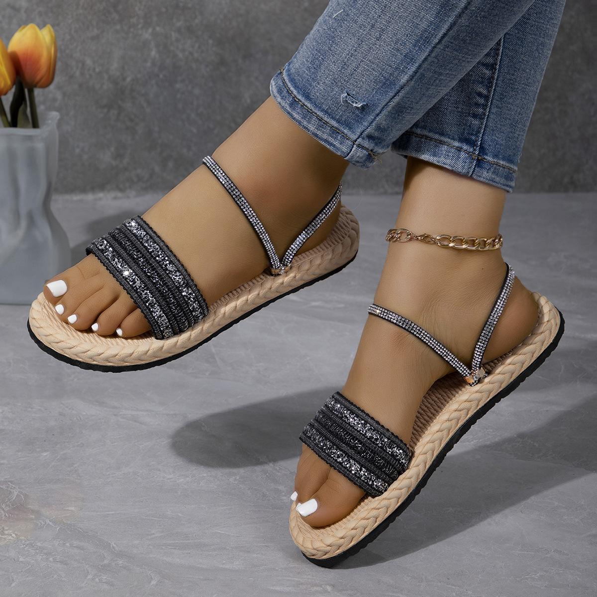 European and American large size solid color 2024 summer new round head thick bottom fashion casual wear one-character sandals women 36 білий
European and American large size solid color 2024 summer new round head thick bottom fashion casual wear one-character sandals women 36 білий
