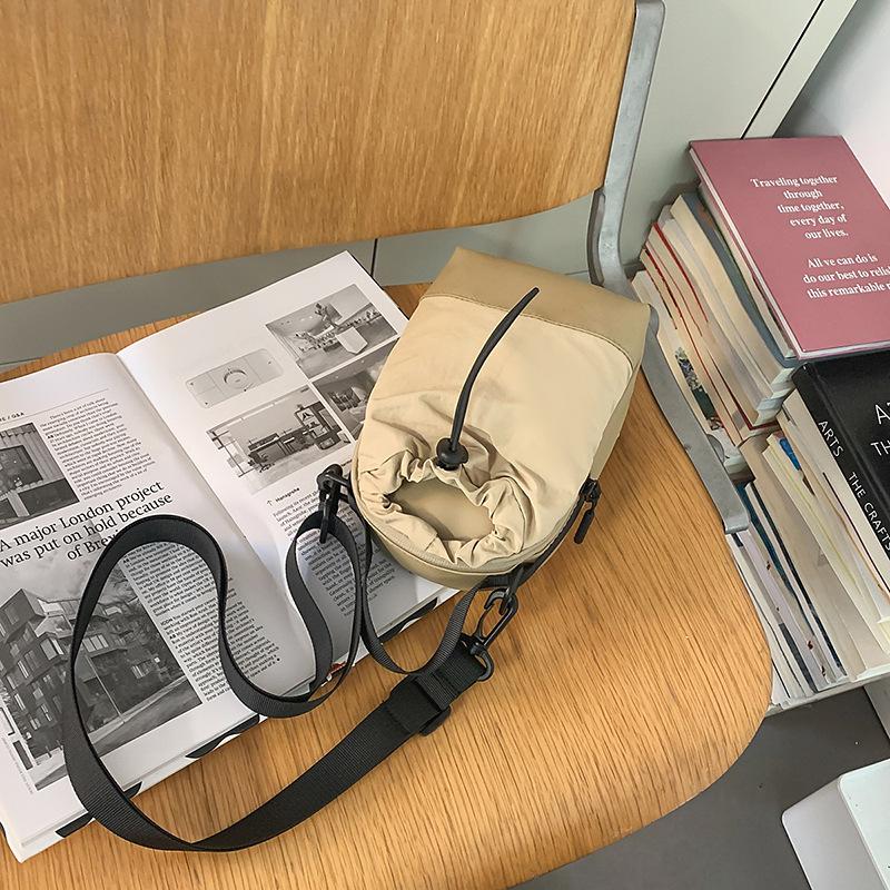 Trendy Brand Small Satchel Outdoor Sports Water Cup Bag Portable Small Bag Mobile Phone Bag Men S And Women S Casual Shoulder Messenger Bag хаки
Trendy Brand Small Satchel Outdoor Sports Water Cup Bag Portable Small Bag Mobile Phone Bag Men S And Women S Casual Shoulder Messenger Bag хаки
