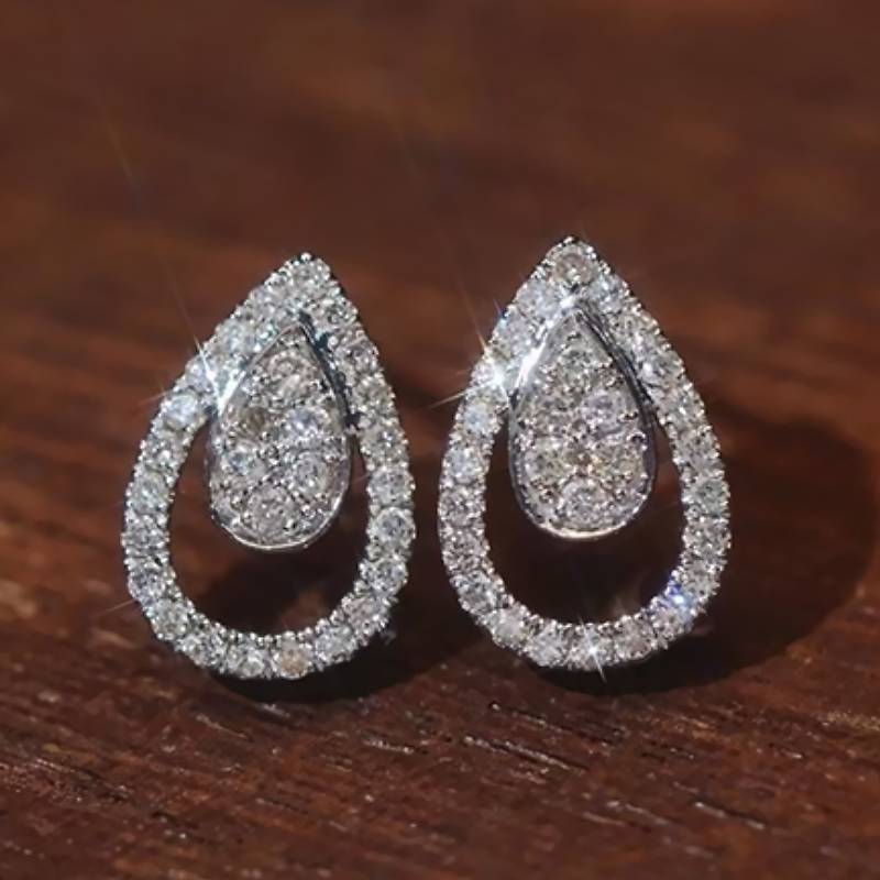 Huitan Elegant Pear Design Women Stud Earrings Fresh Style Engagement Party Fashion Female Accessories Zircon Inlaid Bright CZ
Huitan Elegant Pear Design Women Stud Earrings Fresh Style Engagement Party Fashion Female Accessories Zircon Inlaid Bright CZ