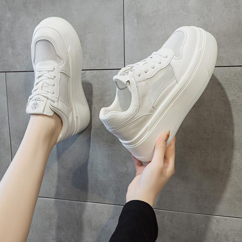 Маленькие белые туфли женские 2025 новые популярные весенние в стиле кампус универсальные повседневные туфли спортивного стиля на шнуровке кеды на платформе 40
Маленькие белые туфли женские 2025 новые популярные весенние в стиле кампус универсальные повседневные туфли спортивного стиля на шнуровке кеды на платформе 40