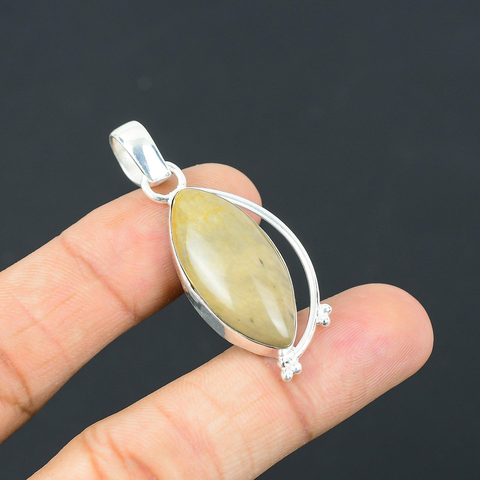 Natural Polychrome Jasper Gemstone Pendant Green 925 Sterling Silver Jewelry
Natural Polychrome Jasper Gemstone Pendant Green 925 Sterling Silver Jewelry