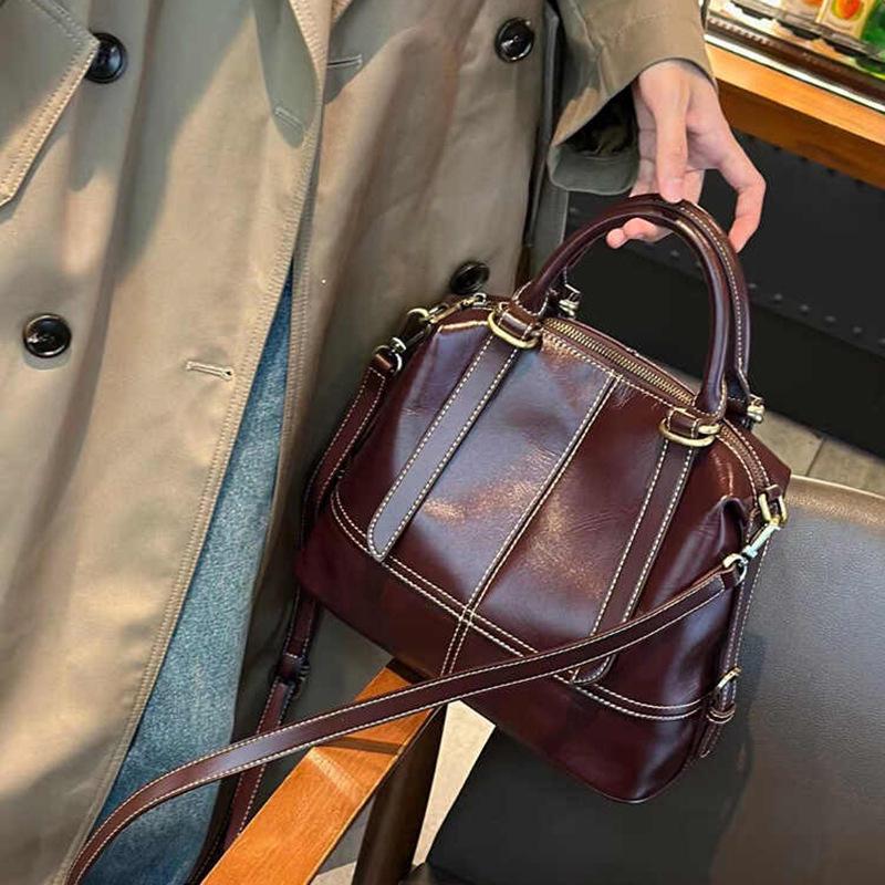 Women s Large Capacity Cowhide Handbag – High-End Tote & Crossbody Bag with Elegant Design
Women s Large Capacity Cowhide Handbag – High-End Tote & Crossbody Bag with Elegant Design