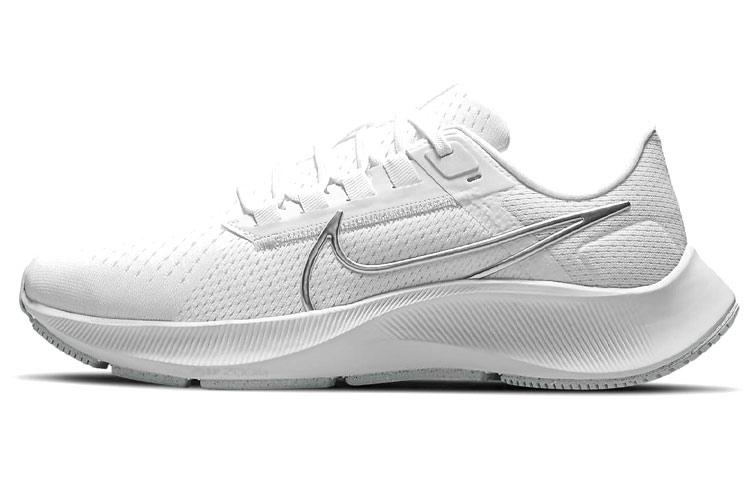 Жіночі кросівки Nike Air Zoom Pegasus 38 Білий Металік Сріблястий CW7358-100 35.5
Жіночі кросівки Nike Air Zoom Pegasus 38 Білий Металік Сріблястий CW7358-100 35.5