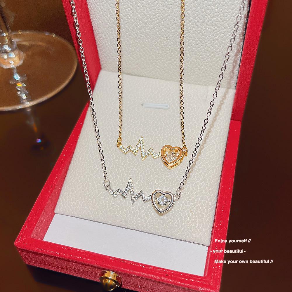 Exquisite Titanium Steel Clavicle Chain: High-End Lightning Pendant Necklace for Women (2025)
Exquisite Titanium Steel Clavicle Chain: High-End Lightning Pendant Necklace for Women (2025)