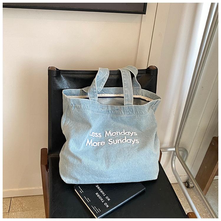 Ретро американская холщовая сумка в стиле ins Darong студенческая для поездок на учебу литературное искусство на одно плечо для занятий джинсовая сумка-тоут на одно плечо для женщин светло-синий
Ретро американская холщовая сумка в стиле ins Darong студенческая для поездок на учебу литературное искусство на одно плечо для занятий джинсовая сумка-тоут на одно плечо для женщин светло-синий