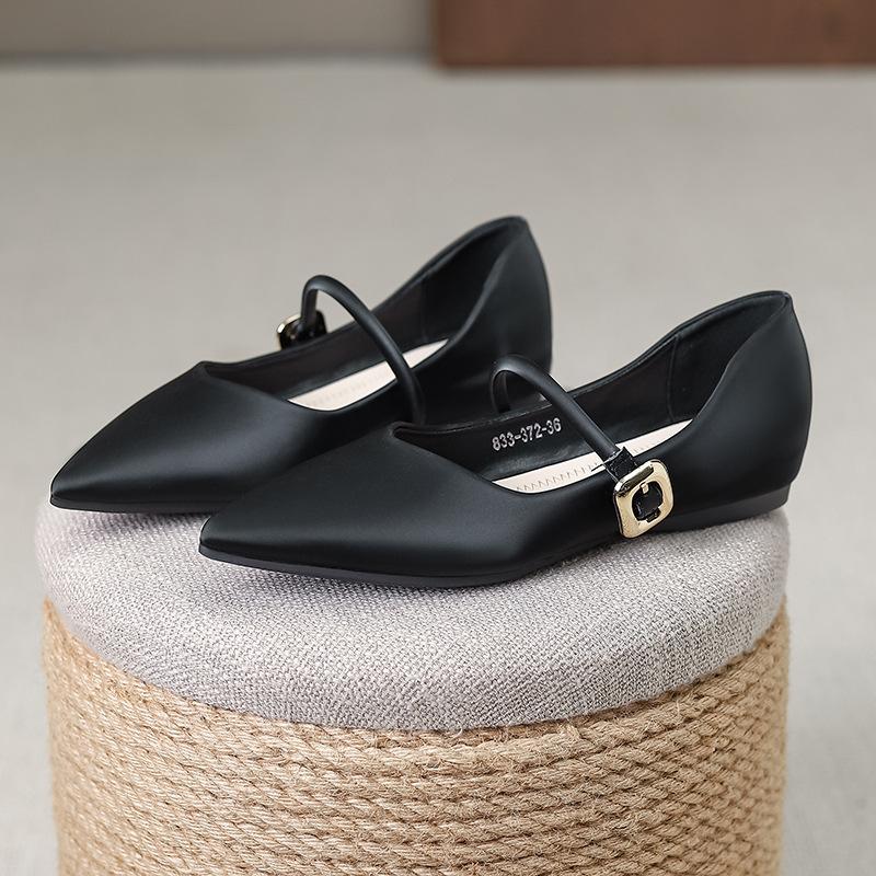 New shoes women s single shoes flat bottom pointed one-word buckle light mouth soft leather soft sole low heel Doudou shoes women D833-372 35 чёрный
New shoes women s single shoes flat bottom pointed one-word buckle light mouth soft leather soft sole low heel Doudou shoes women D833-372 35 чёрный