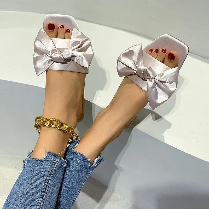 Fashion 2025 New Red Wedding Slippers Ladies Sandals Summer Shoes Ladies Satin Soft Sole Bridesmaid Slippers Solid Color Women Sandals 40
Fashion 2025 New Red Wedding Slippers Ladies Sandals Summer Shoes Ladies Satin Soft Sole Bridesmaid Slippers Solid Color Women Sandals 40