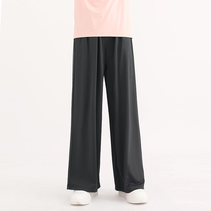 Летние брюки для девочек в корейском стиле из ледяного шелка, быстросохнущие, солнцезащитные, москитонепроницаемые, с широкими штанинами 140cm
Летние брюки для девочек в корейском стиле из ледяного шелка, быстросохнущие, солнцезащитные, москитонепроницаемые, с широкими штанинами 140cm