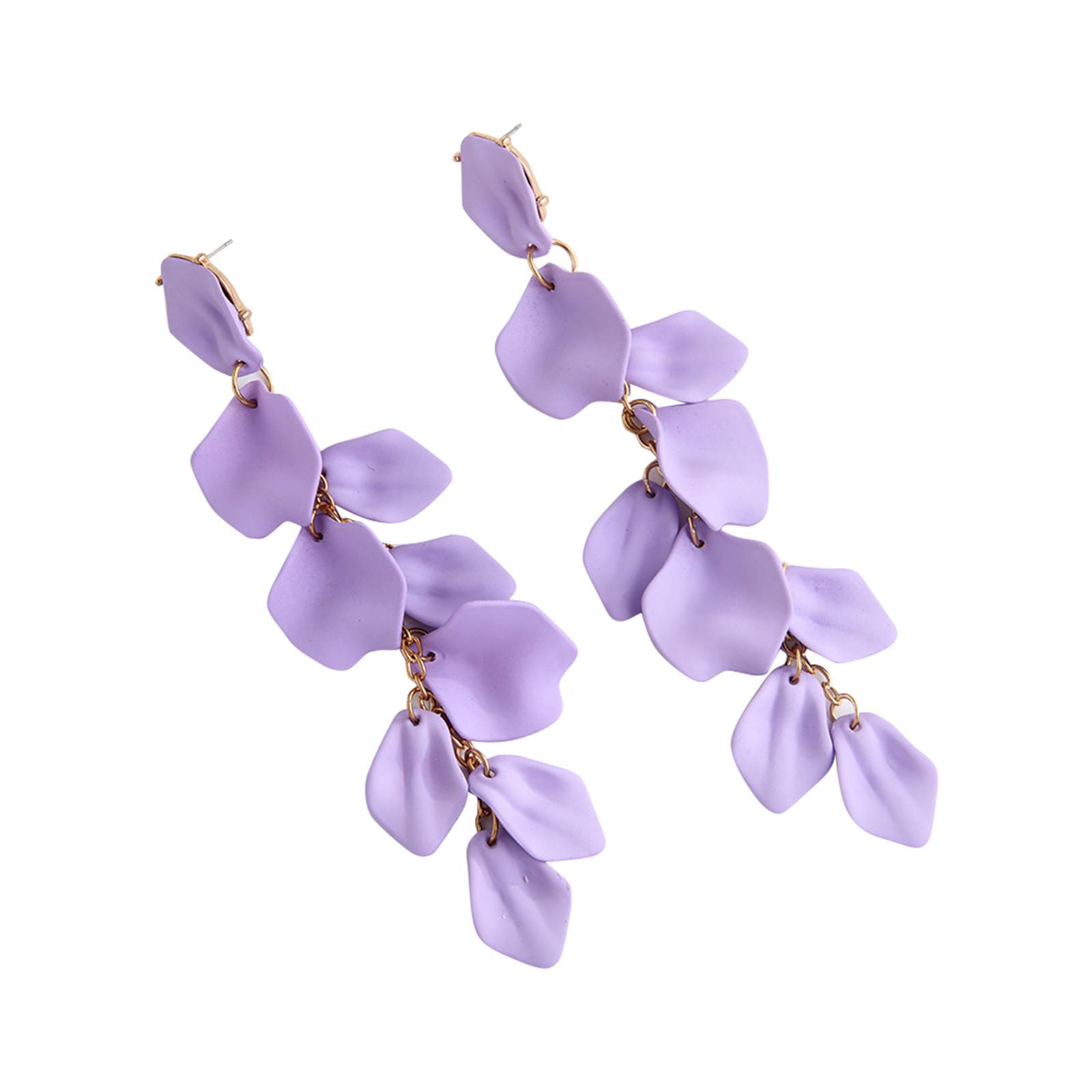 Vintage Style Long Dangle Earrings Floral Leaf Petal Design Lightweight Statement Jewelry for Women and Girls One Size фіолетовий
Vintage Style Long Dangle Earrings Floral Leaf Petal Design Lightweight Statement Jewelry for Women and Girls One Size фіолетовий