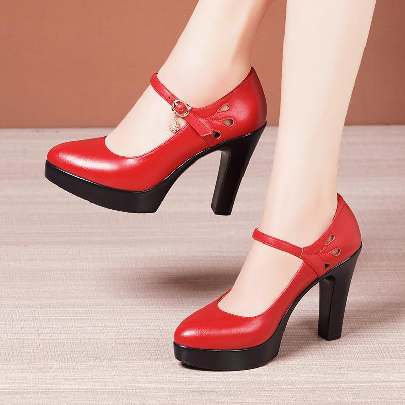 Модные женские туфли-лодочки GKTINOO с острым носком, офисные туфли-лодочки с ремешком на пряжке, на платформе и высоком каблуке, женская обувь больших размеров, обувь из натуральной кожи 260
Модные женские туфли-лодочки GKTINOO с острым носком, офисные туфли-лодочки с ремешком на пряжке, на платформе и высоком каблуке, женская обувь больших размеров, обувь из натуральной кожи 260