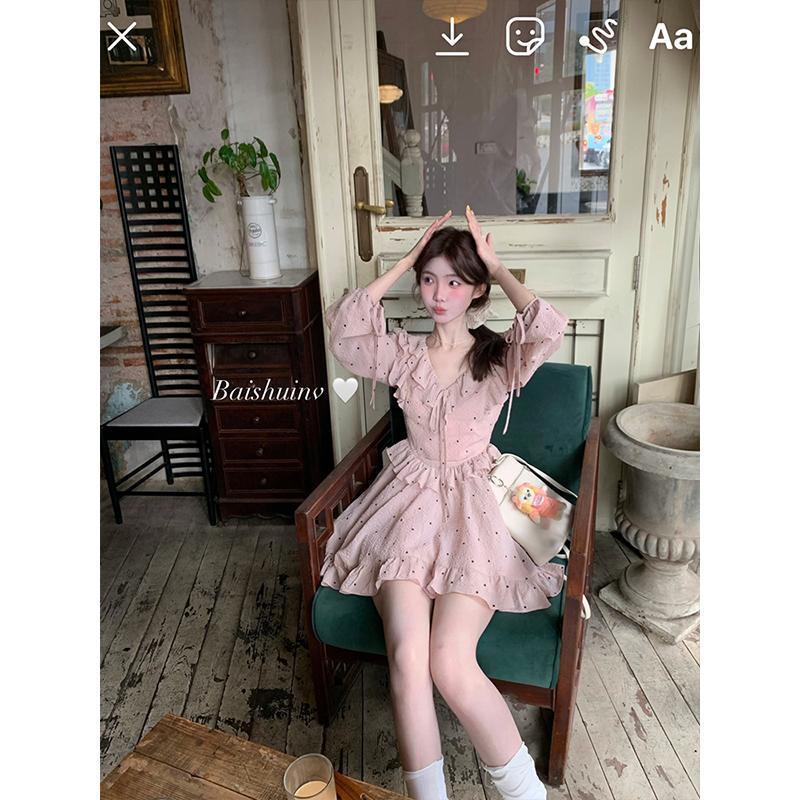 Polka Dot Ruffled Chiffon Dress - Sweet & Spicy, Waist-Cinching Short Mori Mermaid Style with Mid-Sleeves. S
Polka Dot Ruffled Chiffon Dress - Sweet & Spicy, Waist-Cinching Short Mori Mermaid Style with Mid-Sleeves. S