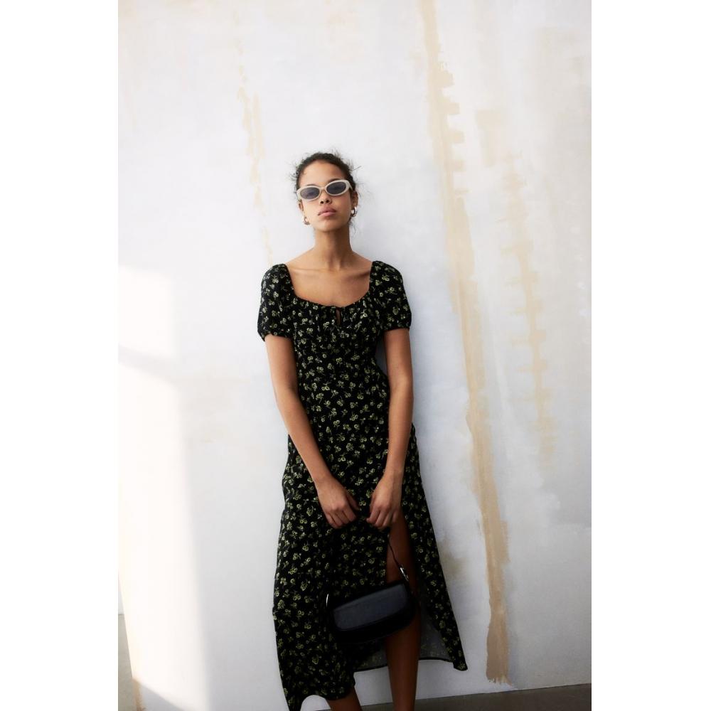 H M Puff Sleeve Midi Dress Black Floral 
H M Puff Sleeve Midi Dress Black Floral