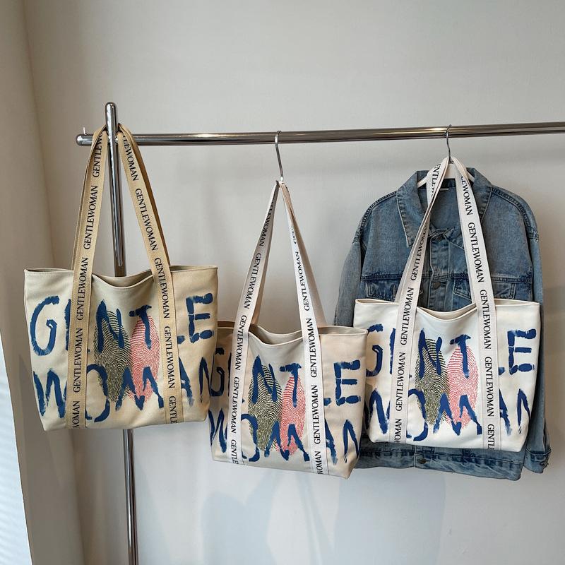 Fashion Alphabet Handheld Cloth Bag Women s Trend Personality Versatile Student Shoulder Bag Korean Version Large Capacity Tote Bag one size fits all хакі
Fashion Alphabet Handheld Cloth Bag Women s Trend Personality Versatile Student Shoulder Bag Korean Version Large Capacity Tote Bag one size fits all хакі
