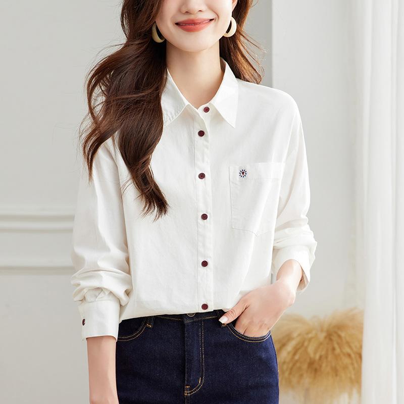Вышитая рубашка с лацканами и длинными рукавами для женщин в весенней одежде и стиле, повседневный свободный топ для женщин XXL
Вышитая рубашка с лацканами и длинными рукавами для женщин в весенней одежде и стиле, повседневный свободный топ для женщин XXL