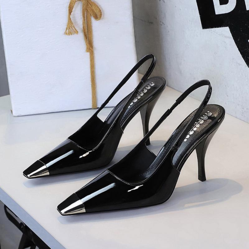 European And American Banquet Metal Square-Toe High Heels Thin Heels Shallow-Mouth Hollow Single Shoes Empty Back Trip Strap 34
European And American Banquet Metal Square-Toe High Heels Thin Heels Shallow-Mouth Hollow Single Shoes Empty Back Trip Strap 34